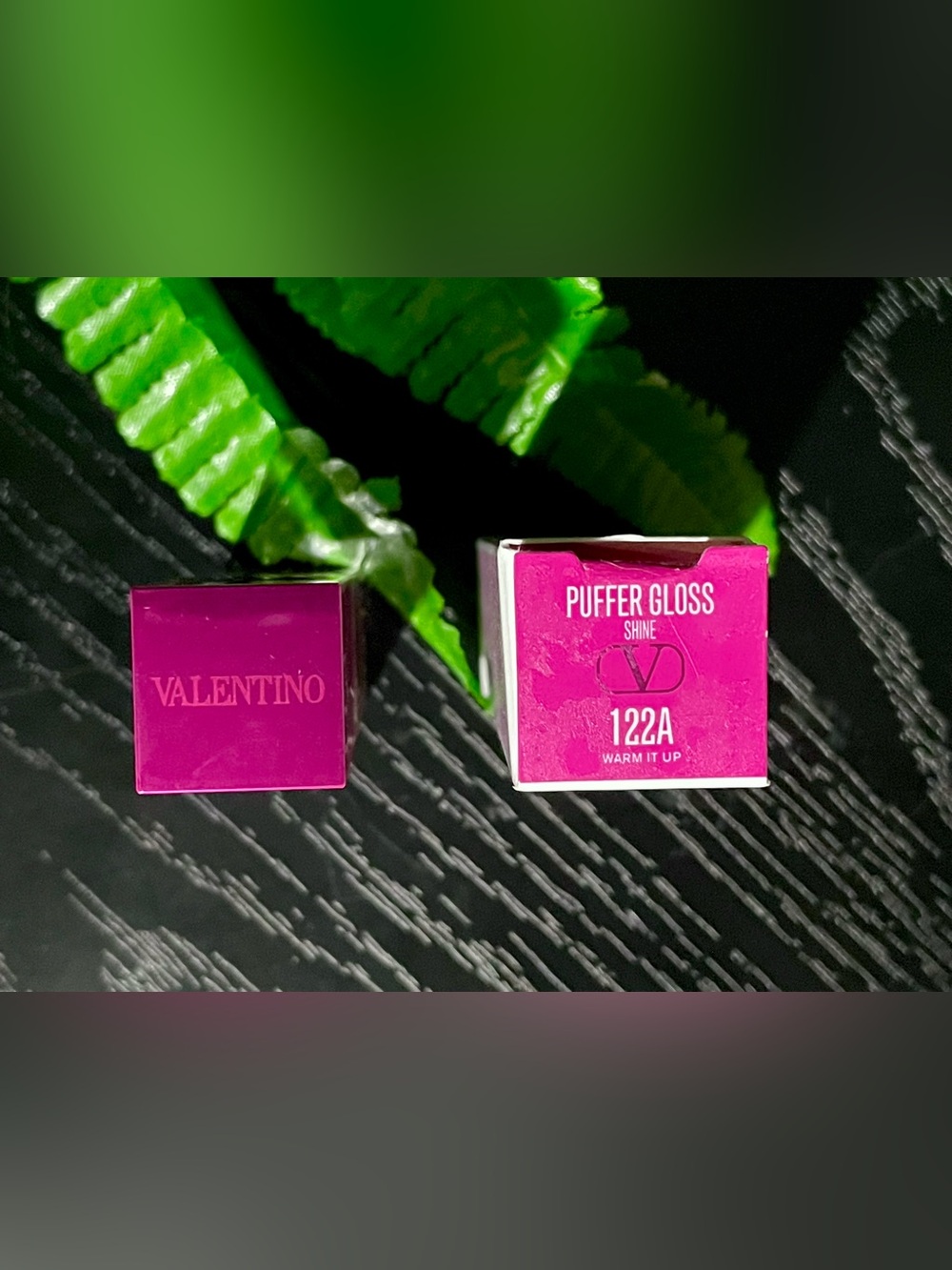 Valentino Puffer Complex™ Lip Plumper Gloss - Shade Warm Up - Picture 4 of 8